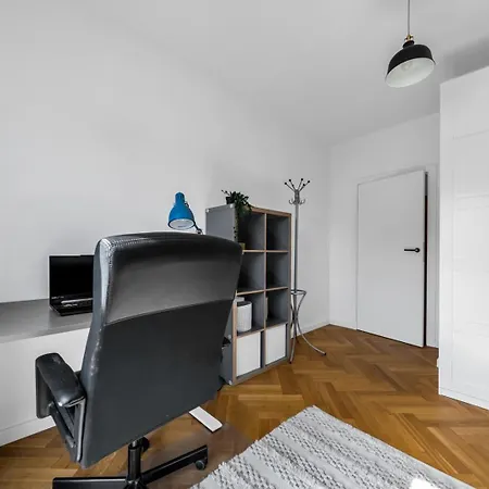 Skierniewicka Apt - Parking, Workspace, Balcony - By Rentujemy Warschau Exterior foto