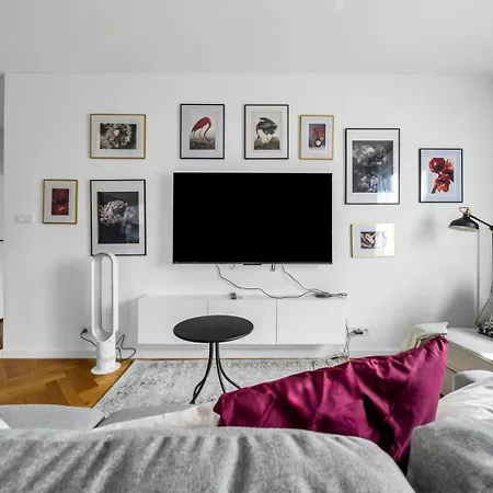 Skierniewicka Apt - Parking, Workspace, Balcony - By Rentujemy Warschau Exterior foto